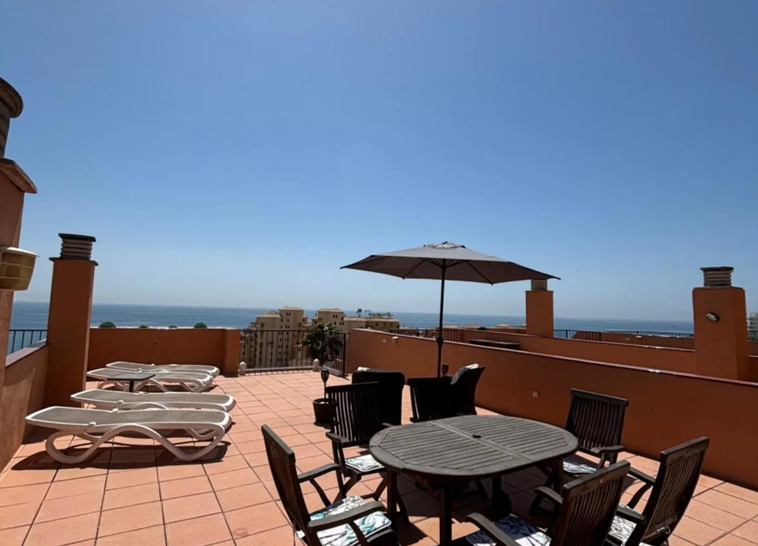 Apartment Atico Con Vistas Al Mar Y Con Piscina Frente A Castillo Sohail Fuengirola