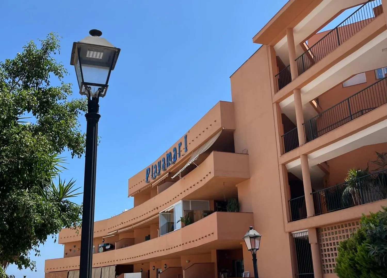Apartment Atico Con Vistas Al Mar Y Con Piscina Frente A Castillo Sohail Fuengirola